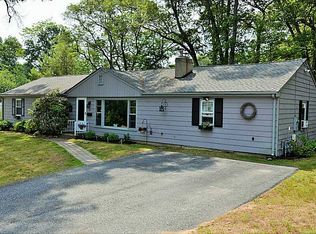 16 Octave St, Warwick, RI 02886