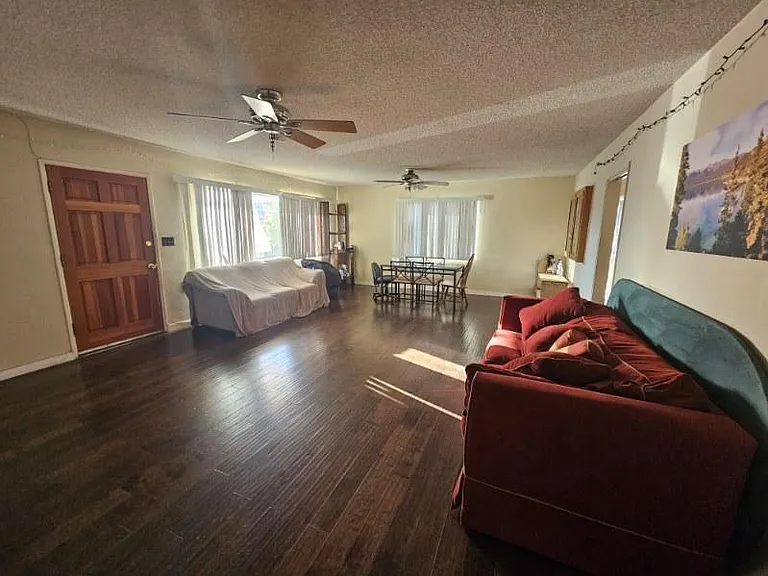 4605 Seminole Dr — Photo 4