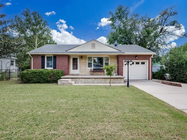 1425 Lowe Ave, El Dorado, KS 67042