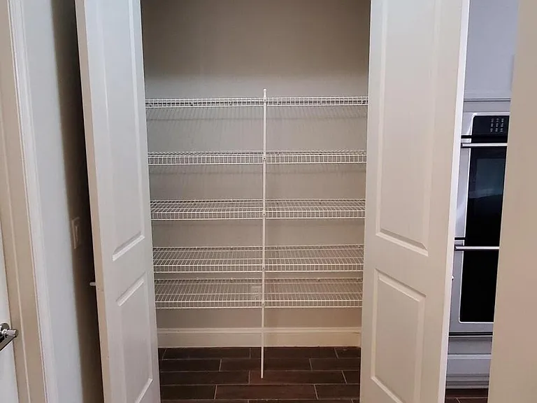 3173 Montilla Dr — Photo 17