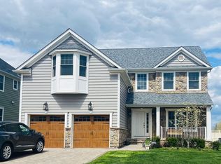 6 Windsor Rd, Belle Mead, NJ 08502