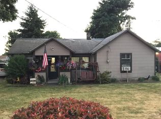 7465 3rd St SE, Turner, OR 97392