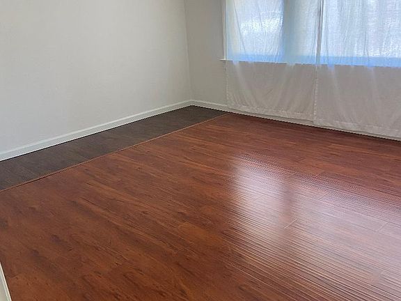 4th image of 483 N 16th St