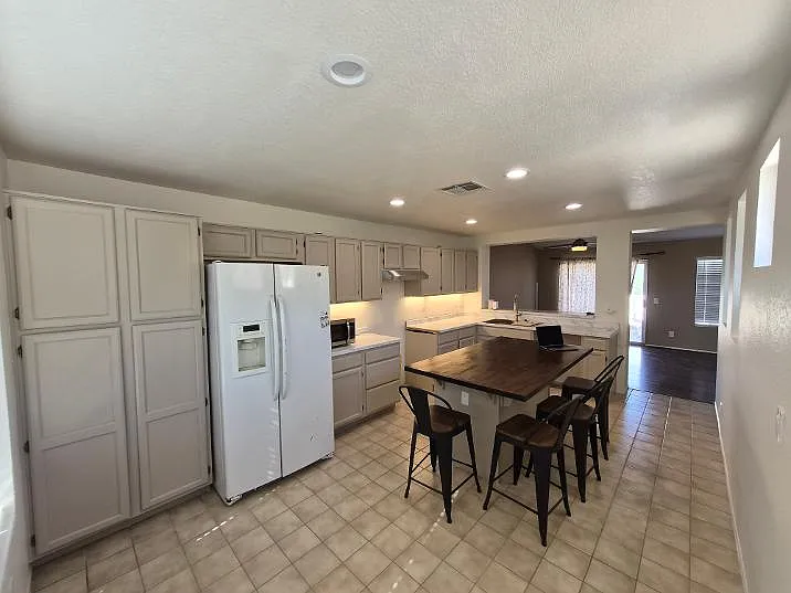 38530 Cougar Pass — Photo 5