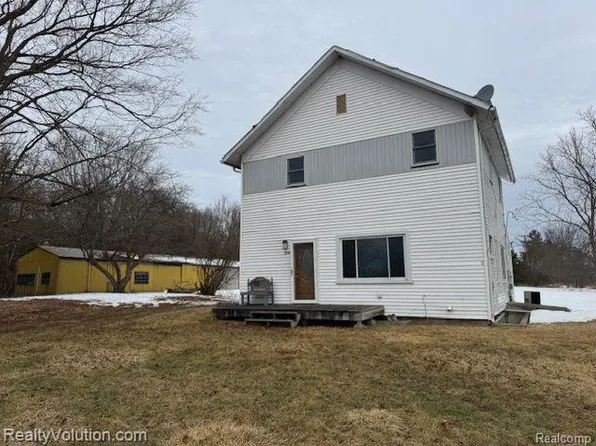 3760 W Oregon Rd, Lapeer, MI 48446