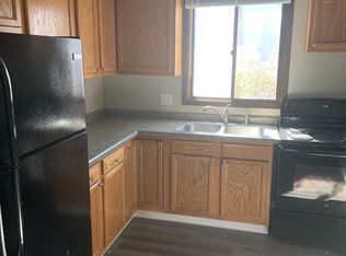 215 Sullivan St #1, Oshkosh, WI 54902