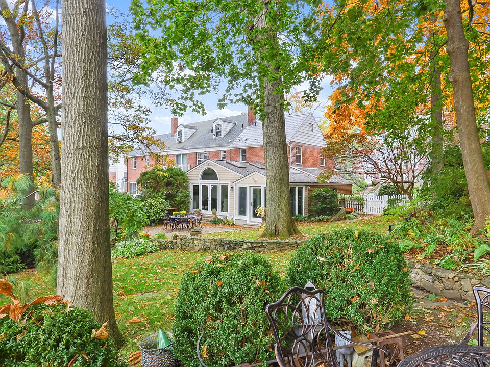 38 Elkan Rd Larchmont NY 10538-print-035-034-032-4200x2359-300dpi.jpg