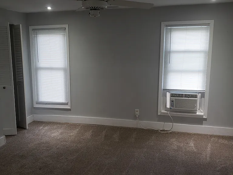 133 N Jackson St #2 — Photo 4