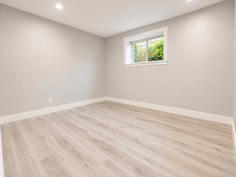 2442 E 19th Ave — Photo 20