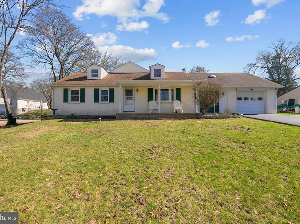 450 Centennial St, Schwenksville, PA 19473