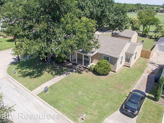 4th image of 3440 Brady Ave