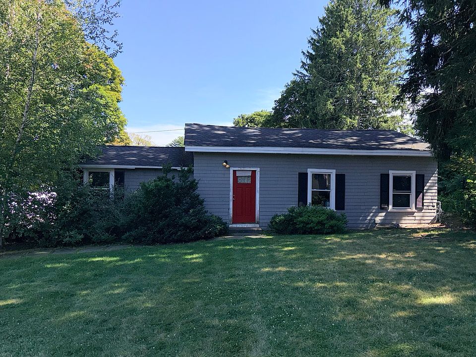 1st image of 110 River St