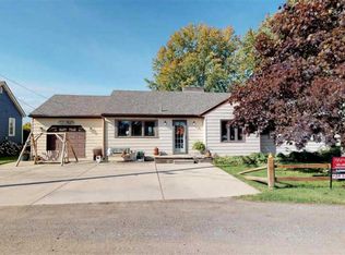 7790 Swan River Dr, Fair Haven, MI