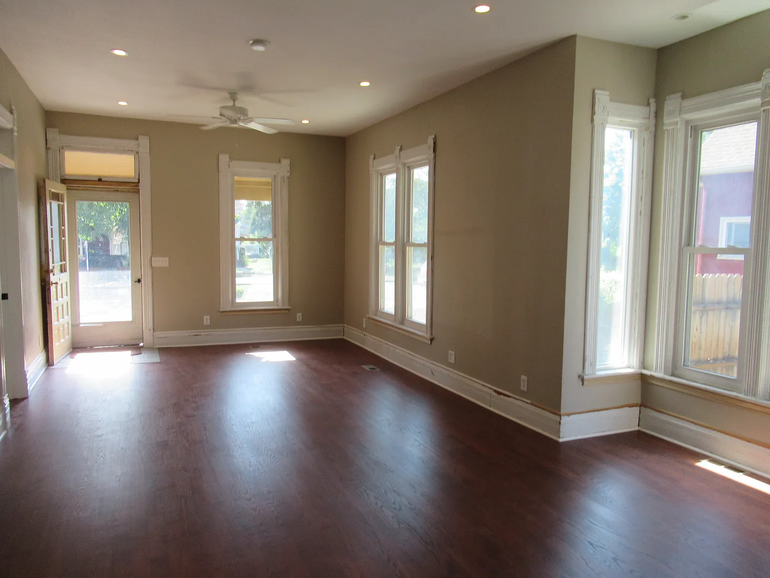 3 bed, $3,650 — Photo 3