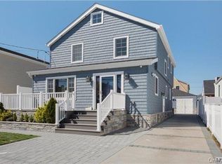 533 Beach 128th St, Rockaway Park, NY 11694
