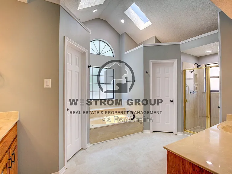 3914 Meadow Dr — Photo 29