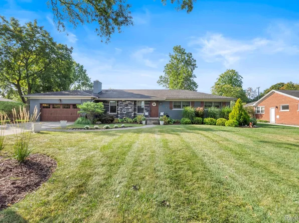 31700 Nixon St, Beverly Hills, MI 48025