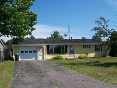 30 E Blueberry St, Gwinn, MI, 49841