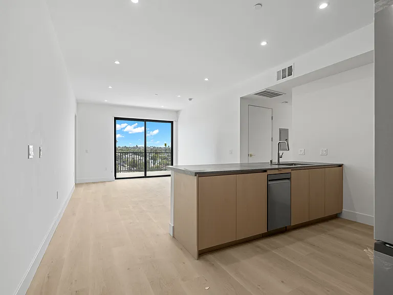1808 Lincoln Blvd — Photo 96
