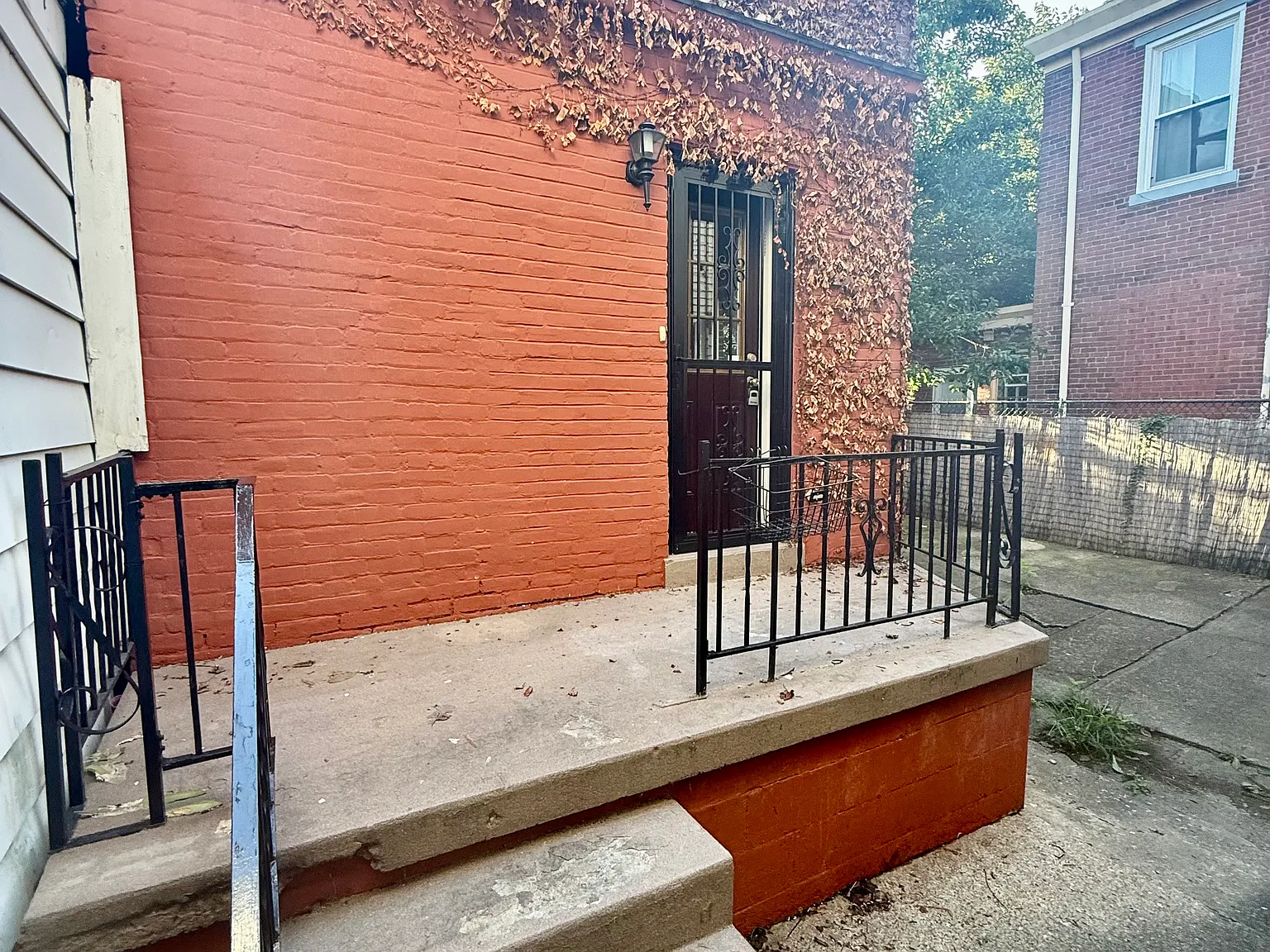 131 S 16th St — Photo 1
