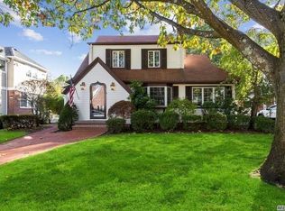 199 Kilburn Rd, Garden City, NY 11530