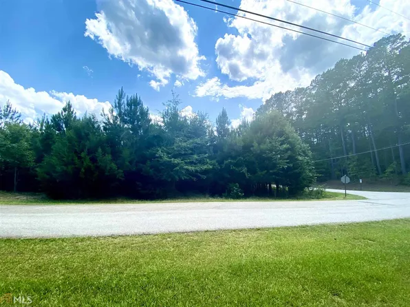 249 Shawnee Trl, Toccoa, GA 30577