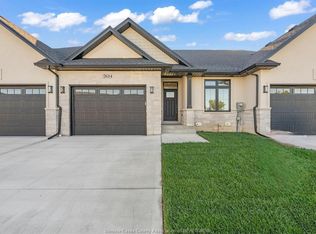 2614 Barkley Ave, Windsor, ON N8P 0E8