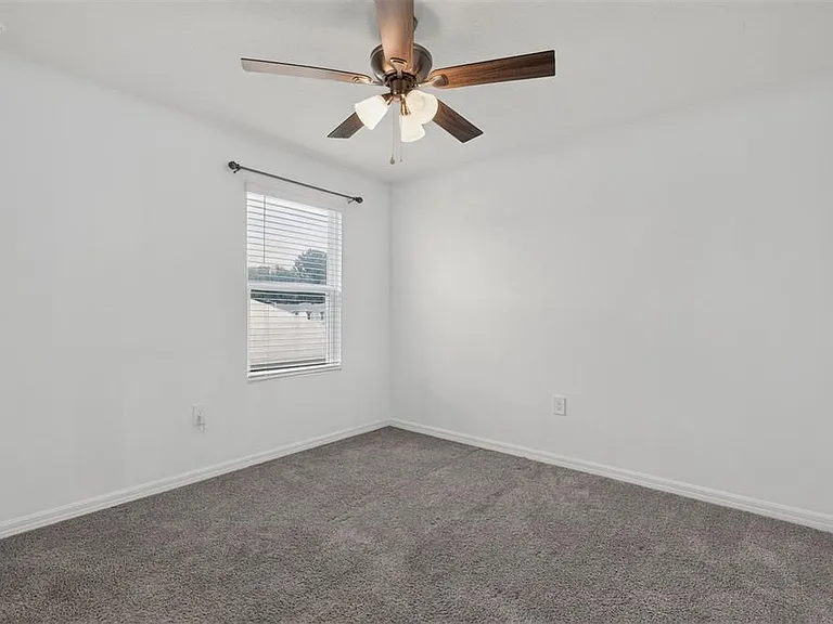 5122 SW 49th Ln — Photo 33