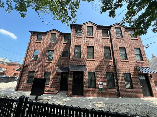 5675 136th St #2A, Flushing, NY 11355