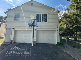 1110 S 10th St, Lillington, NC 27546