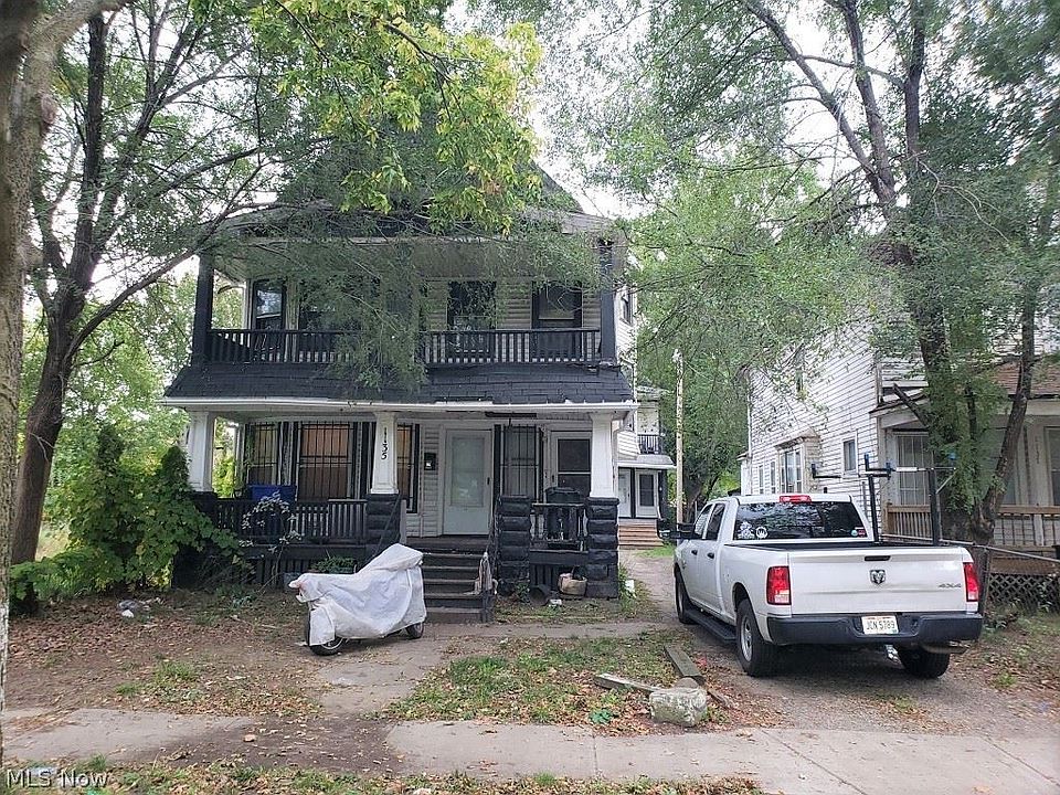 1st image of 1135 E 74th St