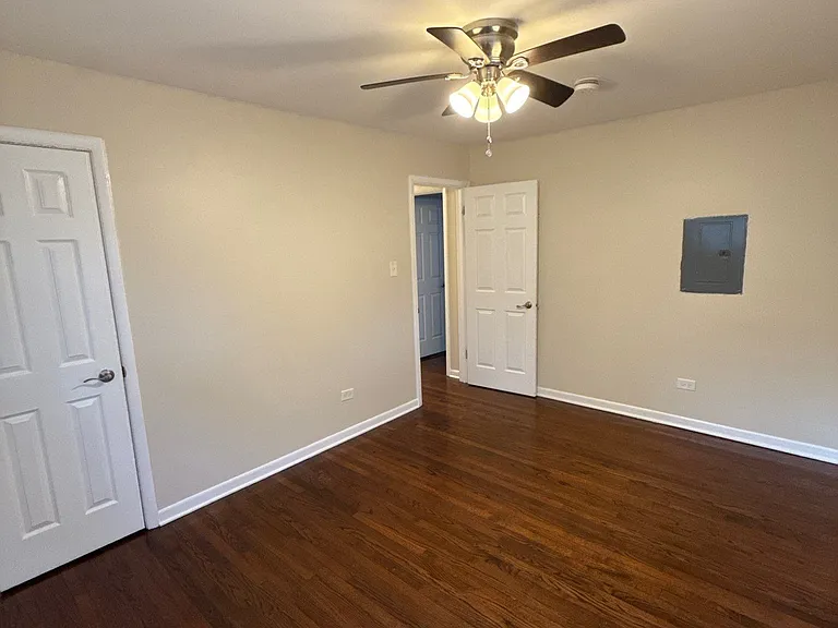 14932 Wabash Ave — Photo 10