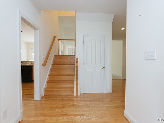 2nd image of 11400 Pinedale Dr