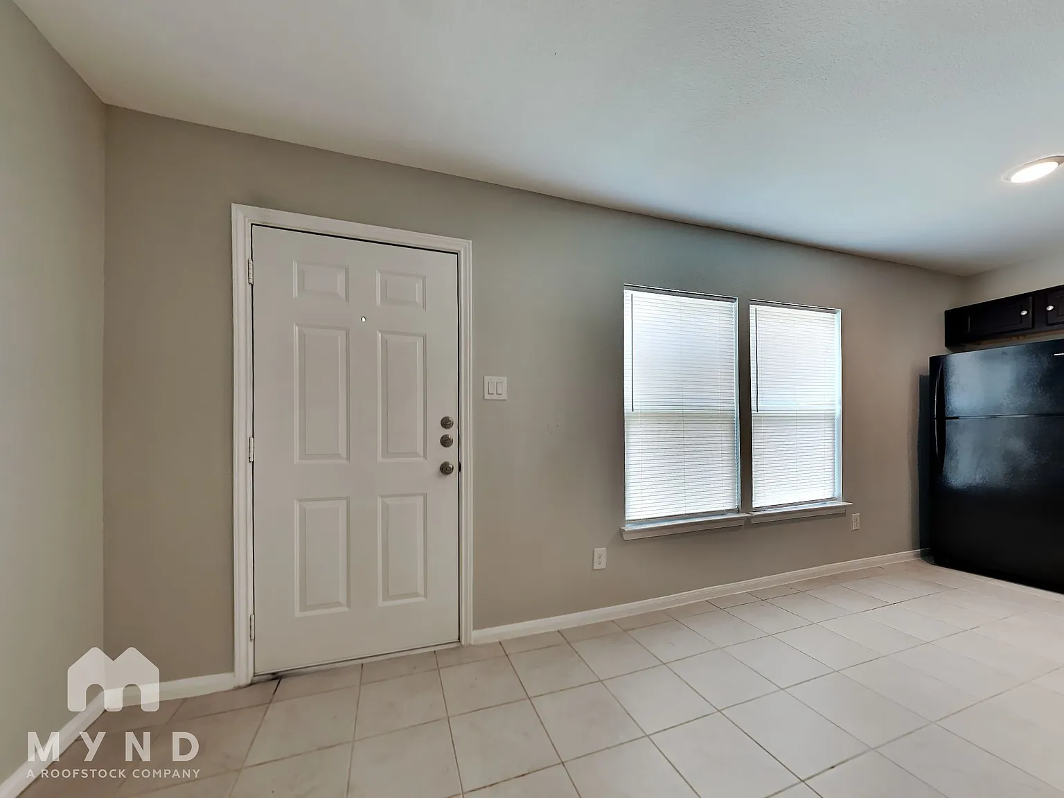 3 bed, 2.0 bath, 1106 sqft, $1,375 — Photo 4