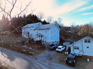 360 W 2nd St, Blue Ridge, GA 30513