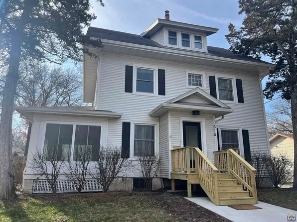 615 W 15th Ave, Emporia, KS 66801