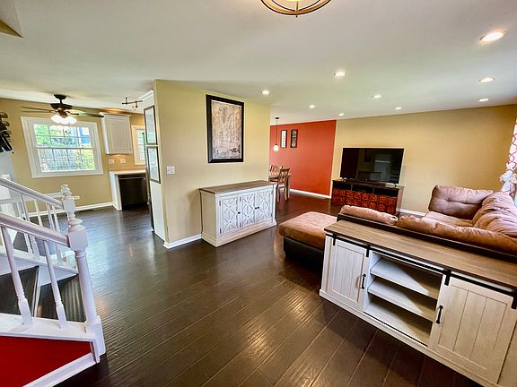 5th image of 1051 Knollwood Ln