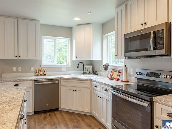 4th image of 115 Juniper Ln