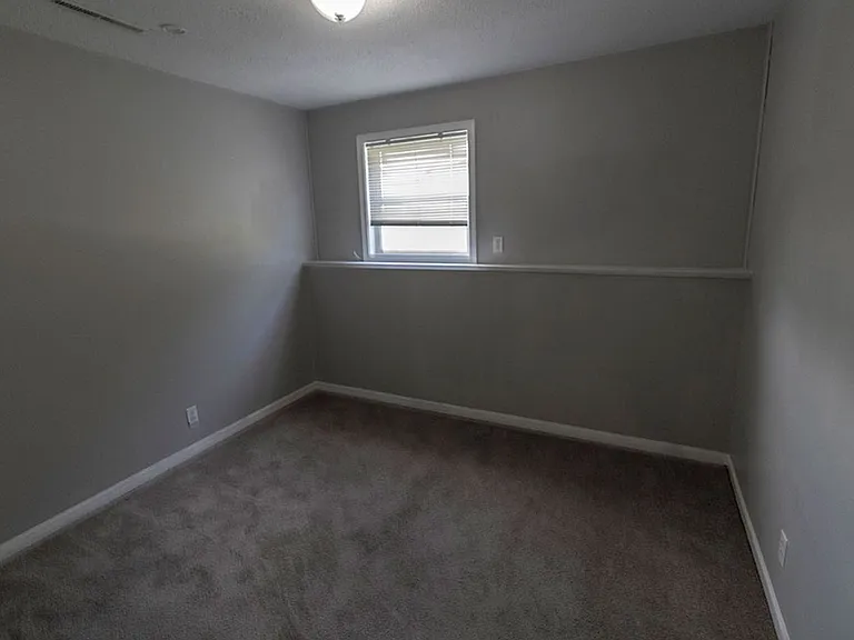 7217 N Moberly Dr — Photo 21
