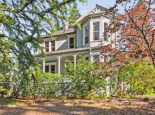 16031 SE River Rd, Milwaukie, OR 97267