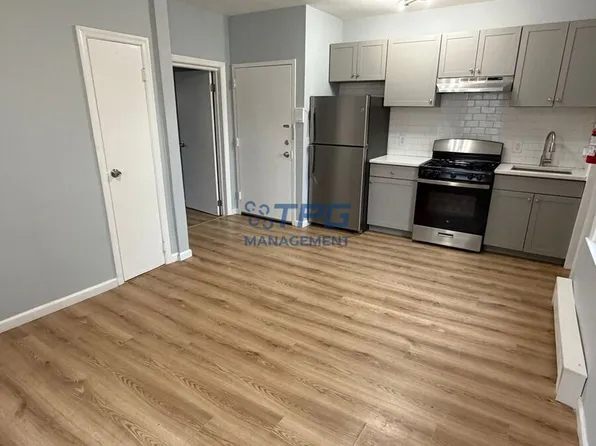 42 Lester St APT 2, Wallington, NJ 07057