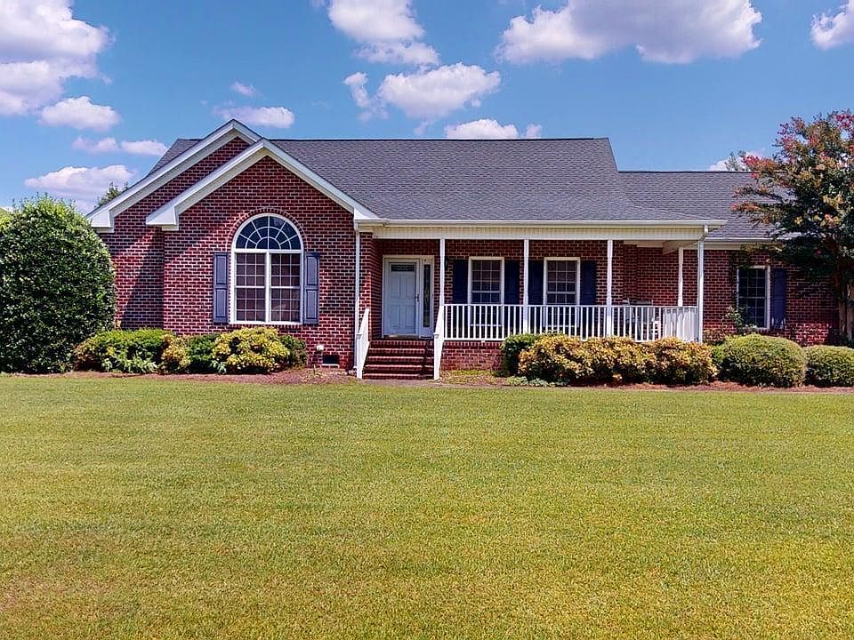 1st image of 104 Kiowa Place