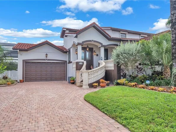 27109 Holly LN, BONITA SPRINGS, FL 34135
