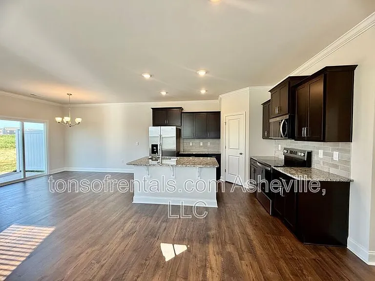 216 Valley Breeze Rd — Photo 7