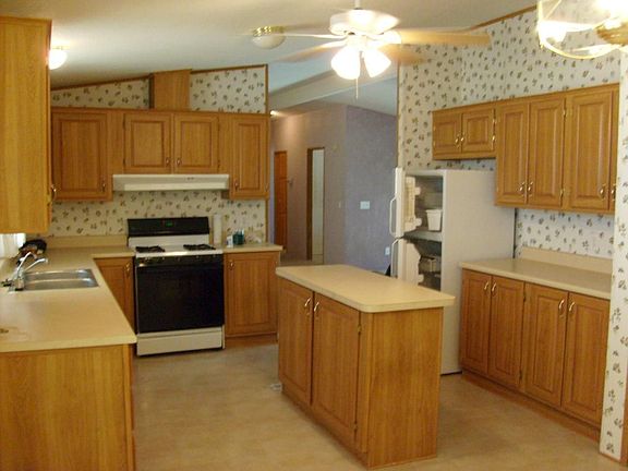 4th image of 16022 N 69th Ln