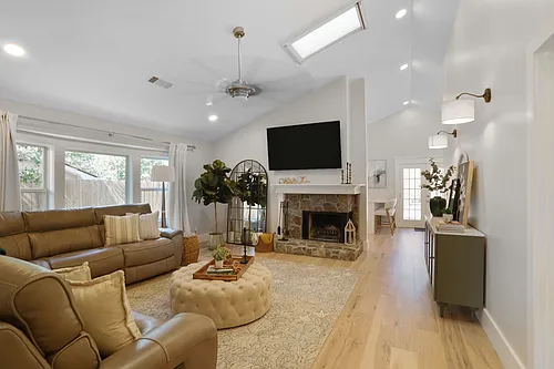 1117 Capital Club Cir Photo 1