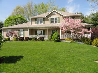 3051 Laurelridge St NW, Uniontown, OH 44685