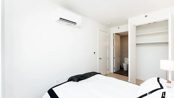 Rented by Nooklyn NYC LLC | media 158