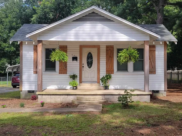 425 S Edwards St, Monticello, AR 71655