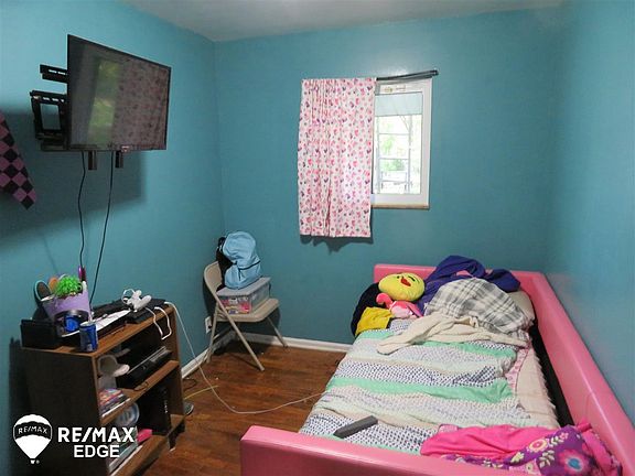 5th image of 3306 Lynne Ave